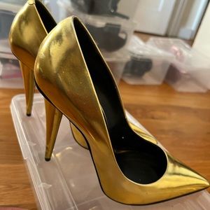 Giuseppe Zanotti Metallic Gold Heels